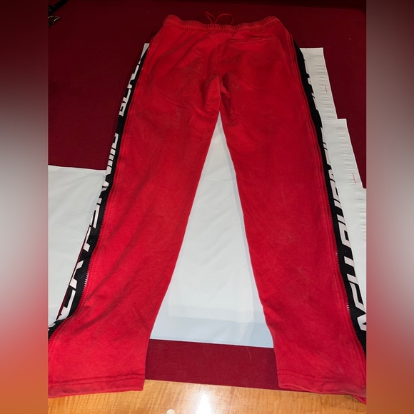 Black Pyramid RED Baggy Sweatpants Black Side Spellout ZIP SIDES Mens Medium Y2K - Picture 12 of 16